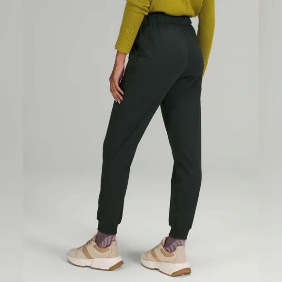 Lululemon Stretch Luxtreme High-Rise Jogger, size 14, Rainforest Green - Picture 5 of 9